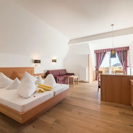 Wessobrunn 4* Мерано